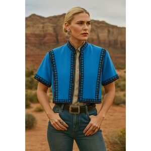 Double D Ranch | Women’s Size Large Studded Western Short Sleeve Cropped Jacket